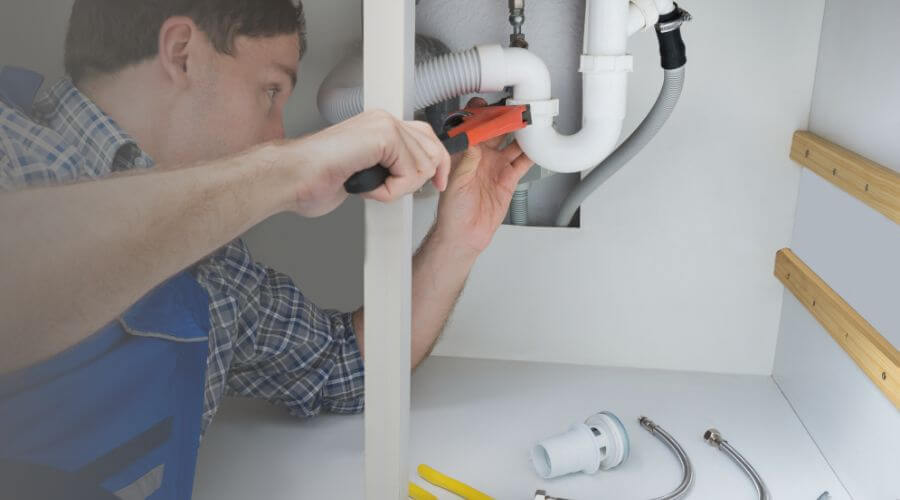Professional Tankless Water Heater Installation in De Land, IL
